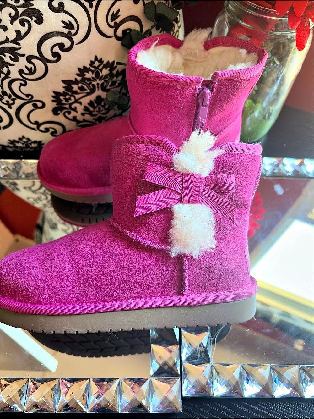 Koolaburra by UGG Kids Koola Short Fur Bow Boot Pink Kids US 4